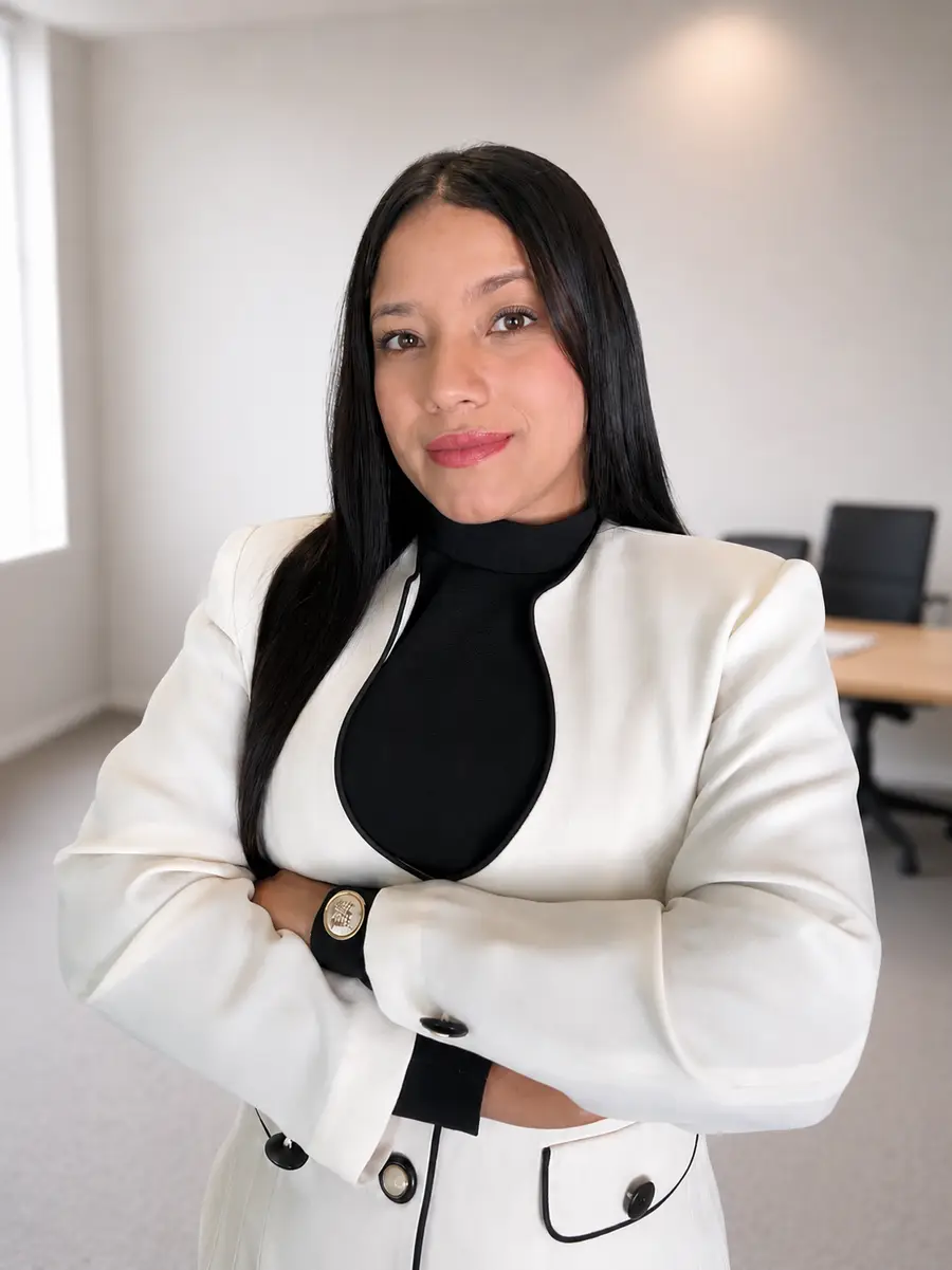 Any Caroline, atendimento especializado do Grupo Rajen
